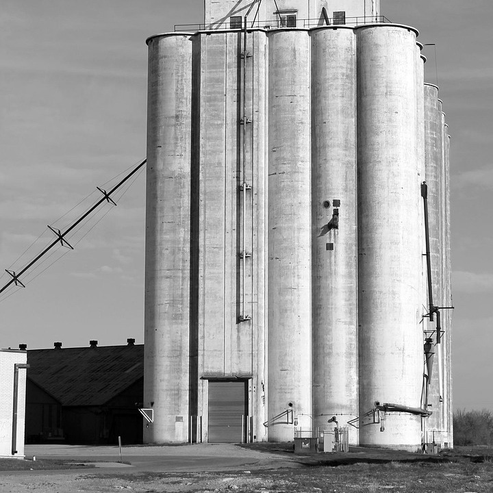 grain silos elevators agriculture facility